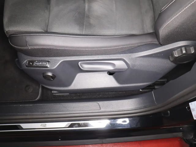 Volkswagen T-Roc 1.5 TSI DSG R-Line