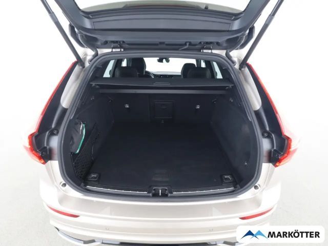 Volvo XC60 AWD Dark Plus