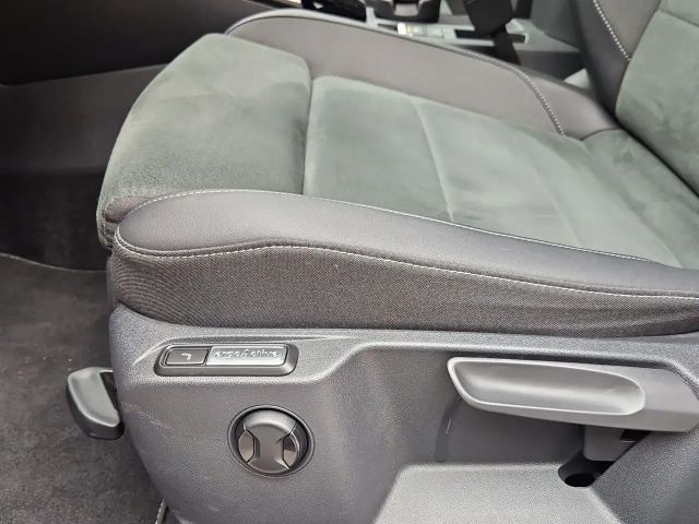 Volkswagen T-Roc 1.5 TSI DSG R-Line