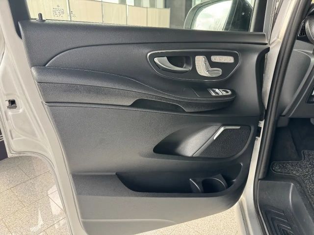 Mercedes-Benz V 300 AMG Line V 300 d