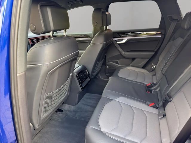 Volkswagen Touareg R-Line Style