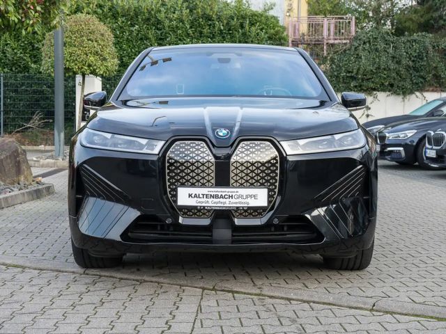 BMW iX M60