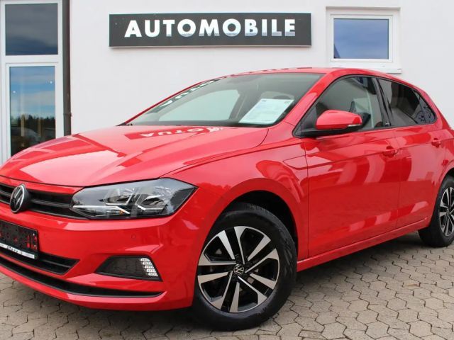 Volkswagen Polo United 1,0 TSI 95 PS NAVI SHZ PDC KLIMAAUTO