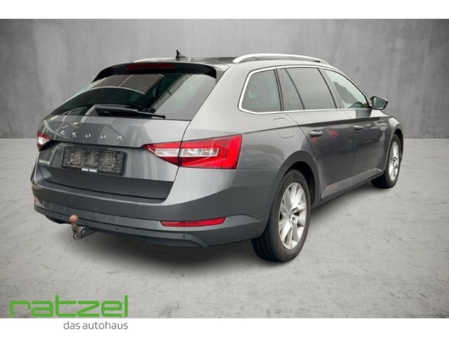 Skoda Superb 2.0 TDI Combi Style Style