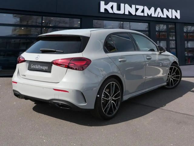 Mercedes-Benz A 200 AMG Line Hatchback