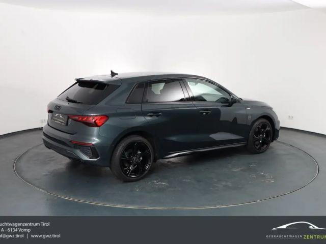 Audi A3 Hybride S-Line Sedan