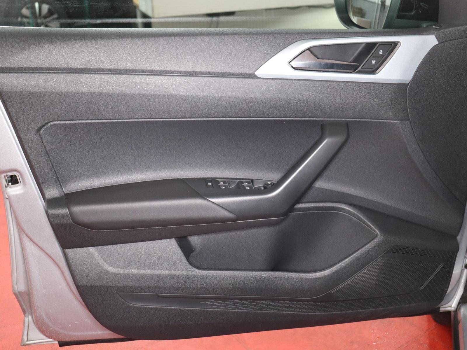 Volkswagen Taigo 1.0 TSI DSG