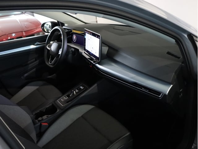 Volkswagen Golf 1.5 eTSI DSG Golf VIII Variant