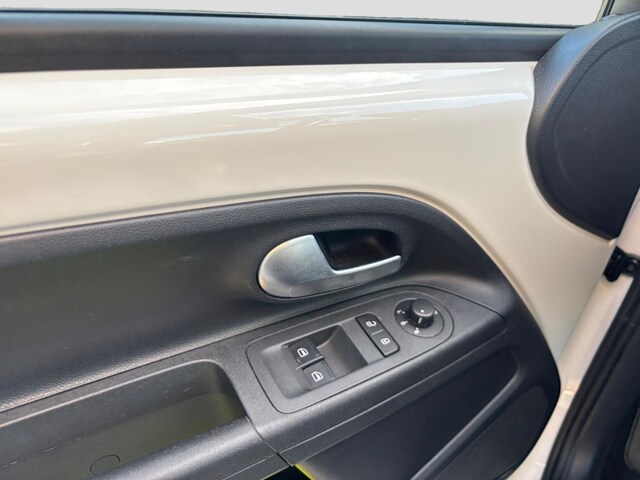 Volkswagen e-up! Plus Style