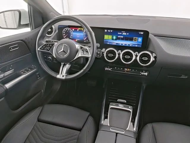 Mercedes-Benz B 200 Progressive