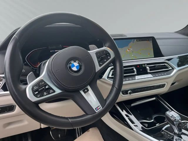 BMW X7 i/HUD/Panorama/Navigation/HarmanKardon