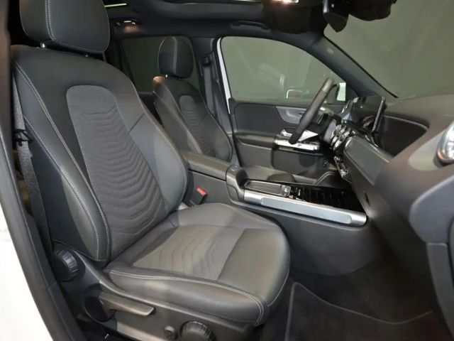 Mercedes-Benz EQB 300 4MATIC Progressive