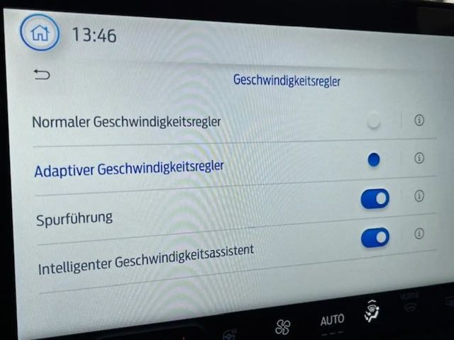 Ford Kuga Plug in Hybrid ST Line X