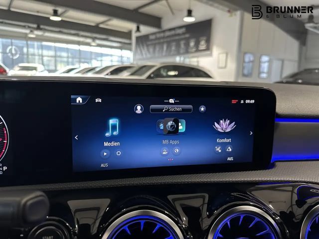 Mercedes-Benz A 250 4MATIC AMG Line