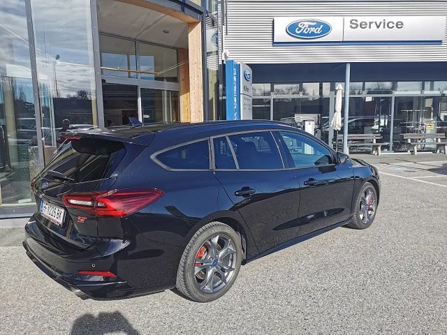 Ford Focus EcoBoost ST Line Wagon