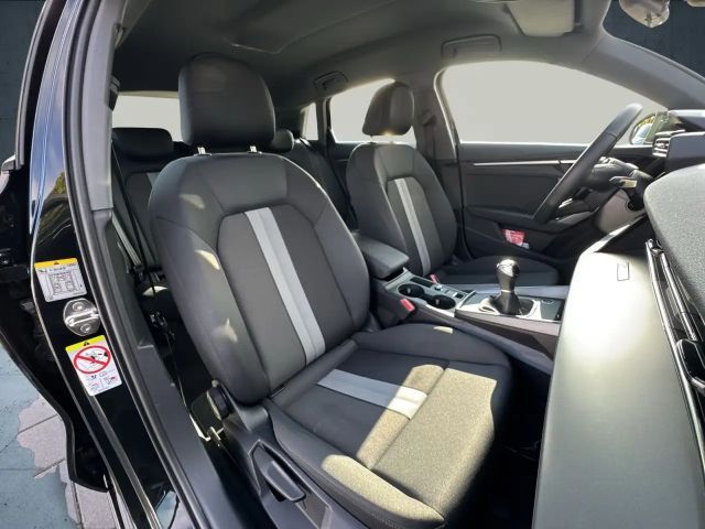 Audi A3 30 TFSI Sedan