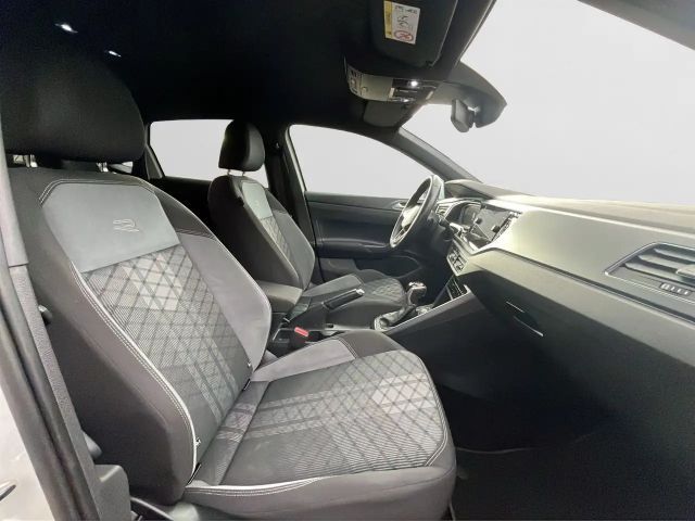 Volkswagen Polo 1.0 TSI DSG R-Line