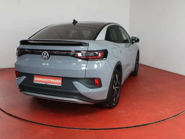 Volkswagen ID.5 150 kW 77 KWh Pro