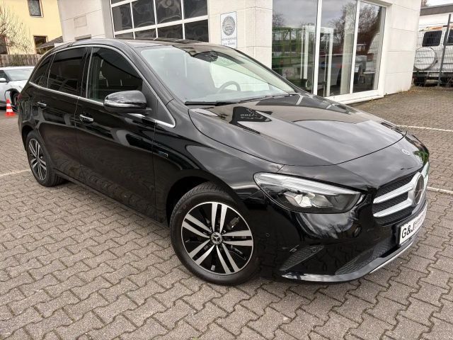 Mercedes-Benz B 250 B 250 e