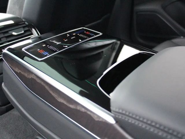 Audi A8 60 TFSI Hybride Quattro
