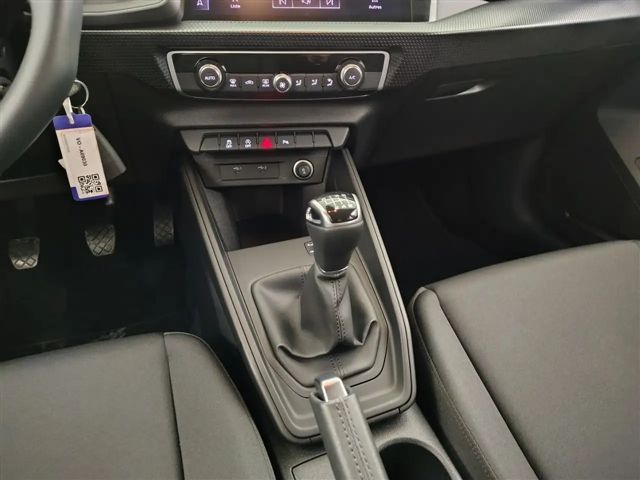 Audi A1 30 TFSI Allstreet