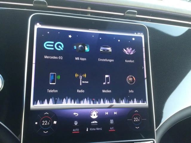 Mercedes-Benz EQE 300 Electric Art Sedan