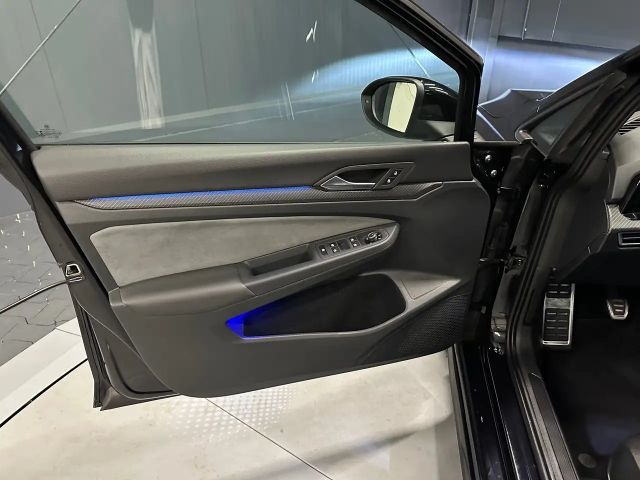 Volkswagen Golf 1.5 TSI R-Line