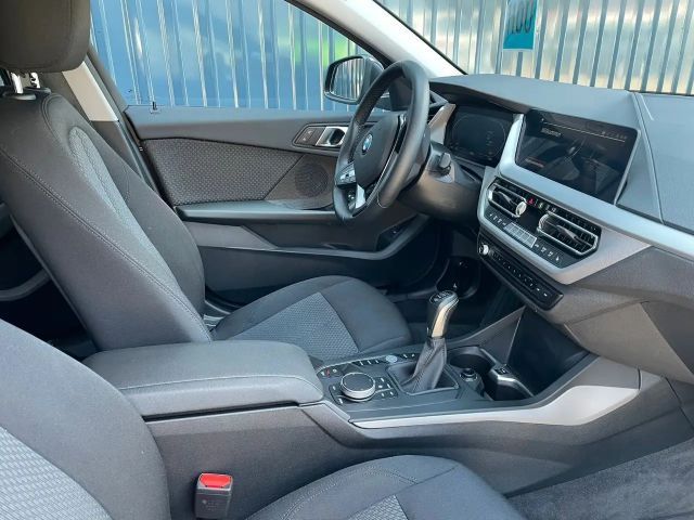 BMW 116 116i 5-deurs Sedan