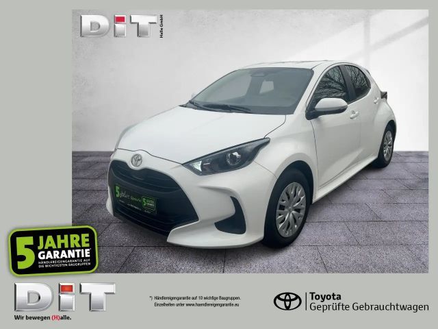Toyota Yaris Business Hybride