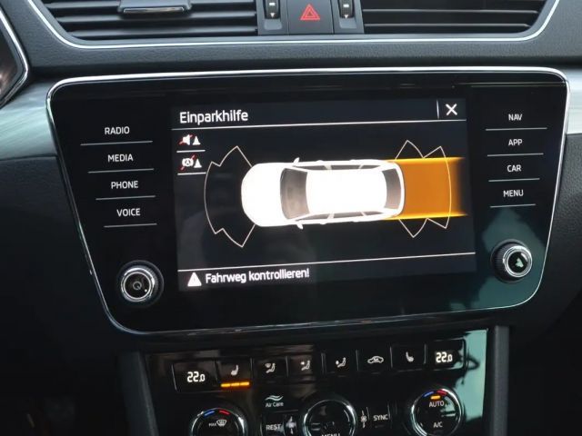 Skoda Superb Superb Kombi 2,0 TDI DSG LED AHV VIRTUAL NAVI 1.Be