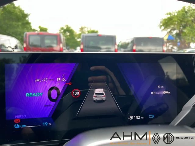 Renault Scenic E-Tech Iconic