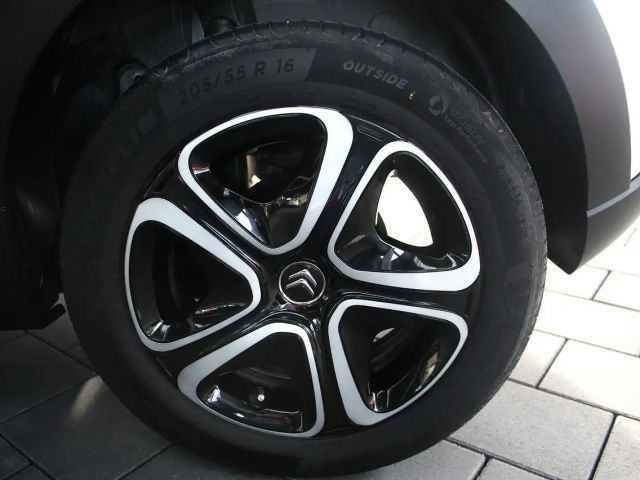 Citroën C3 PureTech Shine