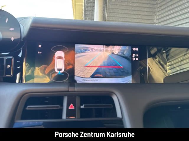 Porsche Taycan 4 Cross Turismo