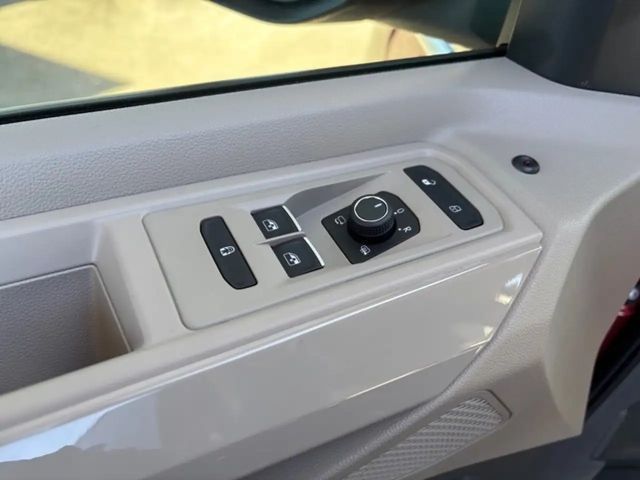 Volkswagen Multivan 2.0 TDI DSG Style T7