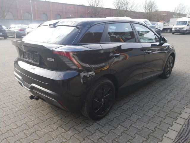 MG MG4 EV Standard range