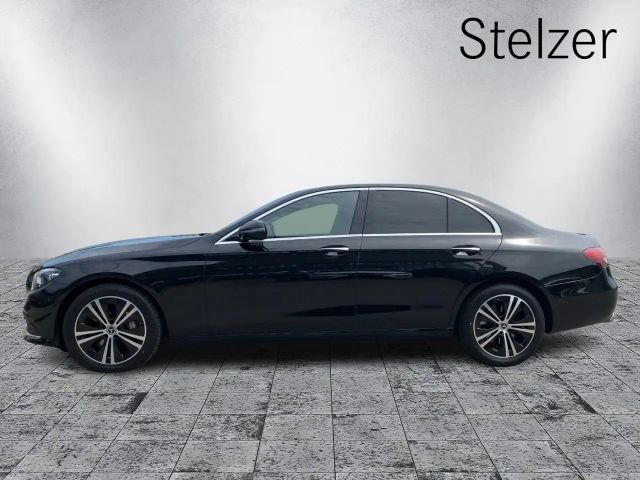 Mercedes-Benz E 400 4MATIC E 400 d Sedan