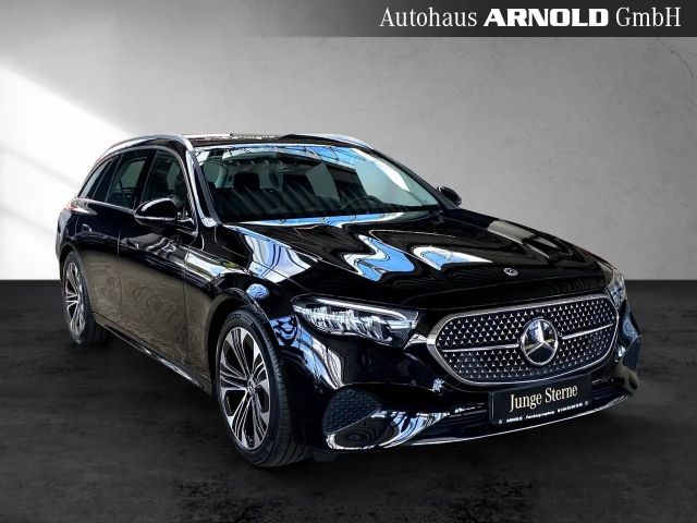 Mercedes-Benz E 200 AVANTGARDE Estate
