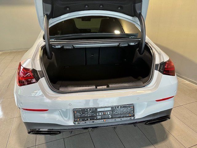 Mercedes-Benz CLA 220 CLA 220 d Coupé