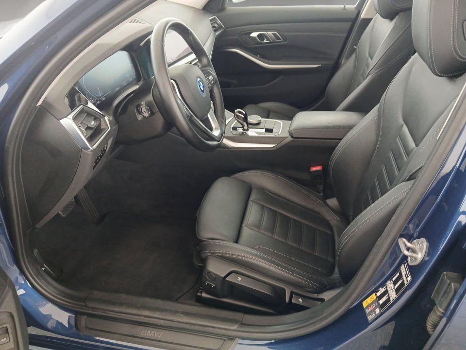 BMW 320 320e Touring