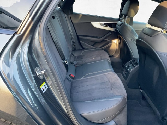 Audi A4 40 TDI Avant S-Line S-Tronic