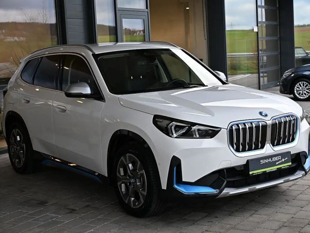 BMW iX1 xDrive30