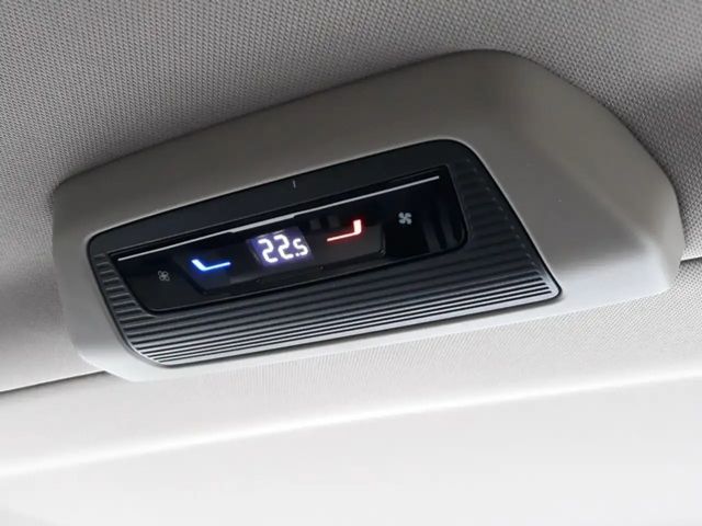 Volkswagen Multivan 2.0 TDI DSG Style T7