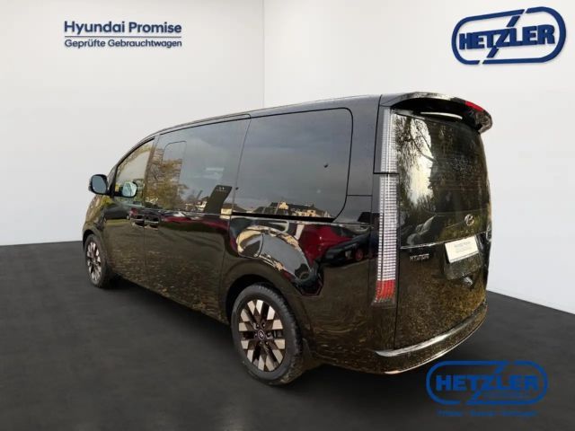 Hyundai Staria Signature Vierwielaandrijving