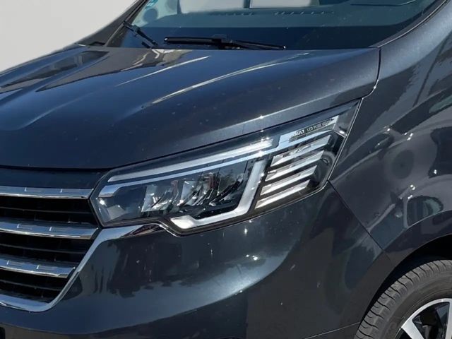 Renault Trafic Blue Combi Grand L2H1 Spaceclass