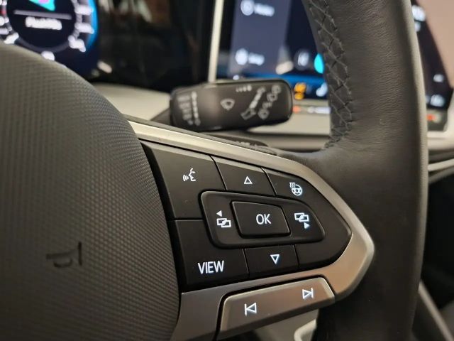 Volkswagen Golf Business DSG Variant