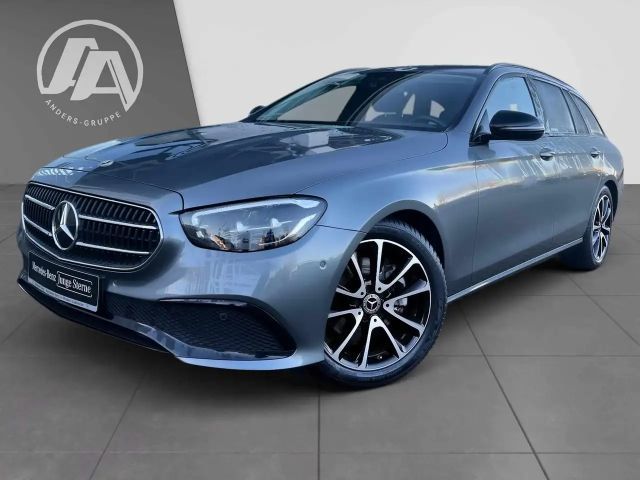 Mercedes-Benz E 200 AVANTGARDE Estate