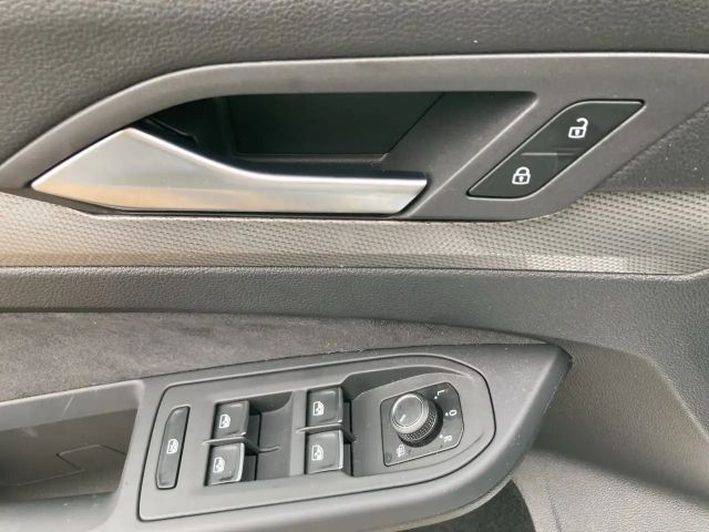 Volkswagen Golf 1.5 eTSI DSG Style Variant