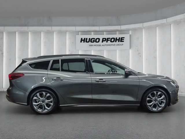 Ford Focus ST Line Wagon