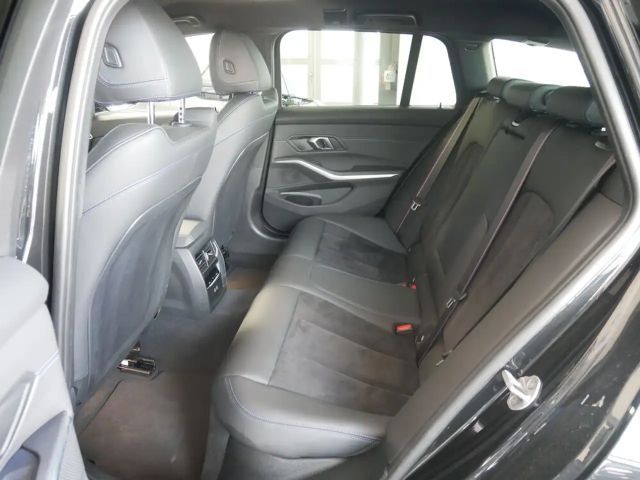 BMW 320 320d M-Sport xDrive