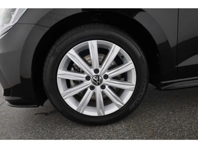 Volkswagen Touran 1.5 TSI DSG R-Line